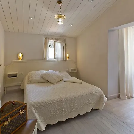 Hotel Restaurant & Plaisir 4*