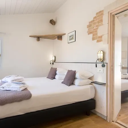 Restaurant & Plaisir Hotel