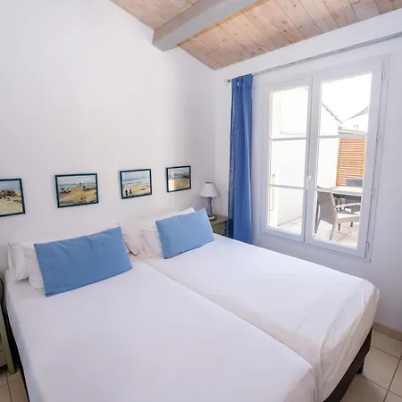 Restaurant & Plaisir Hotel