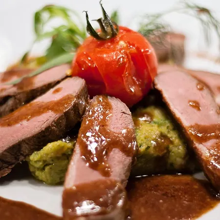 Restaurant & Plaisir Hotel