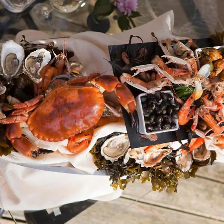 Restaurant & Plaisir 4*