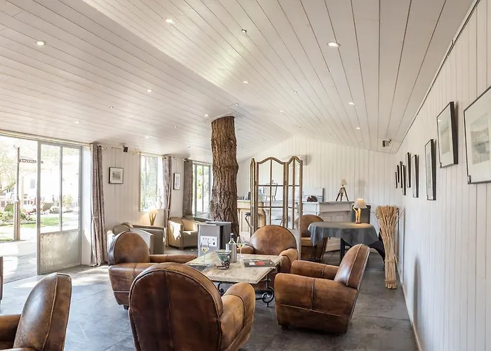 Hotel Restaurant&spa Plaisir 4*