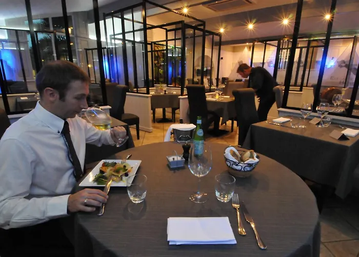 Hotel Restaurant&spa Plaisir 4*